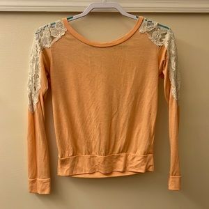 Small Long sleeve coral tee by Rewind